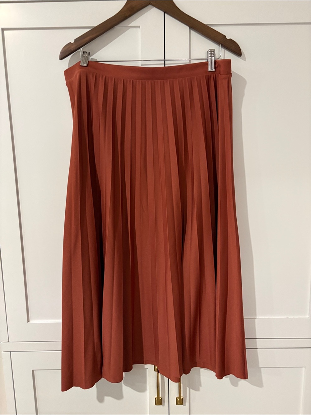 H&M Pleated Pull on Midi Skirt Rust Red/brown Size XL